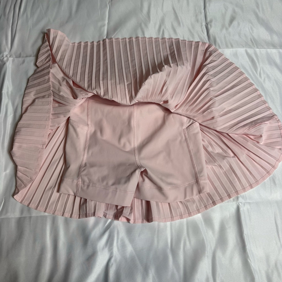 Women's Lululemon Pink Pleated Skater Skirt Size 0 - Picture 5 of 6